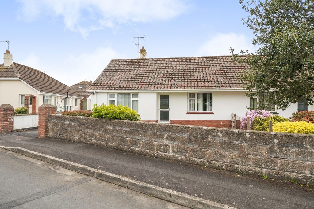 Property photo 3 of 20 1462838-15-6A0Ddc9A05c80