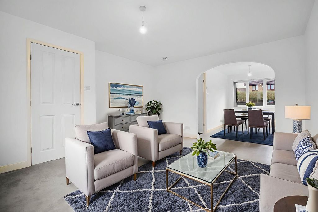 Property photo 2 of 24