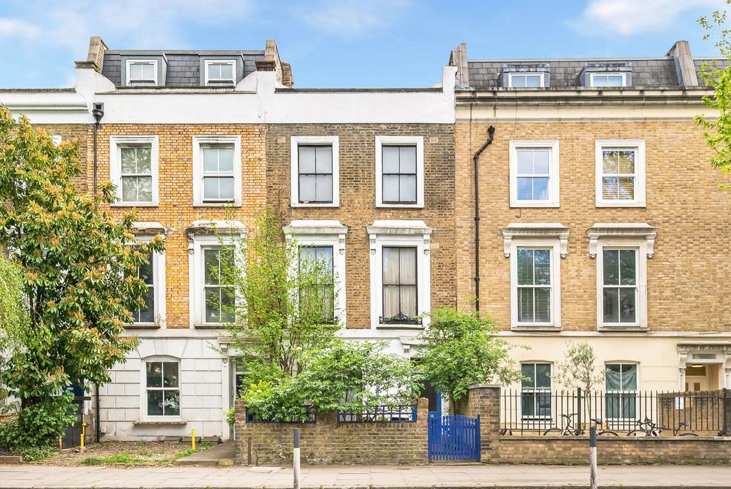 Property photo 1 of 33