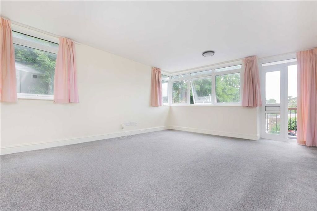 Property photo 3 of 5