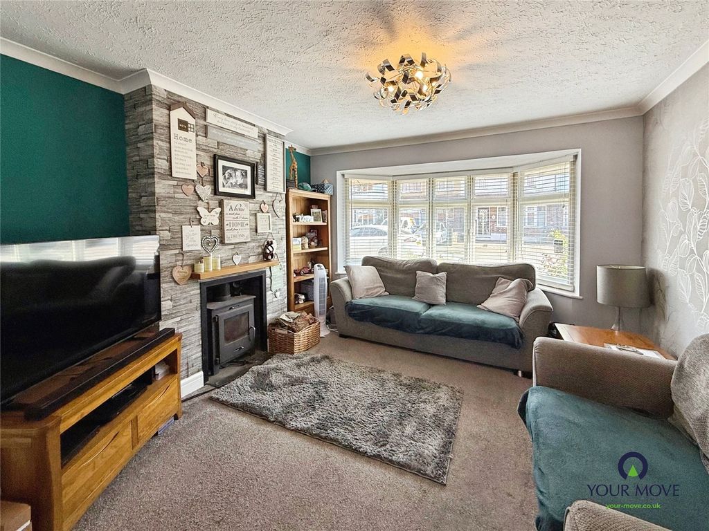 Property photo 3 of 16 Living Room