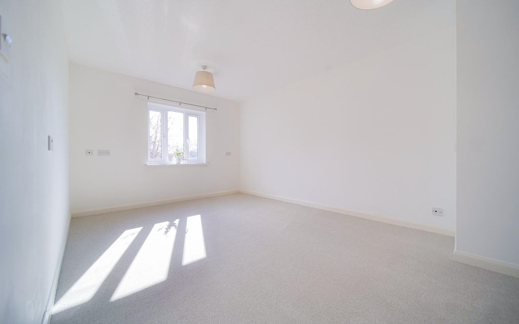 Property photo 3 of 12 Living Room