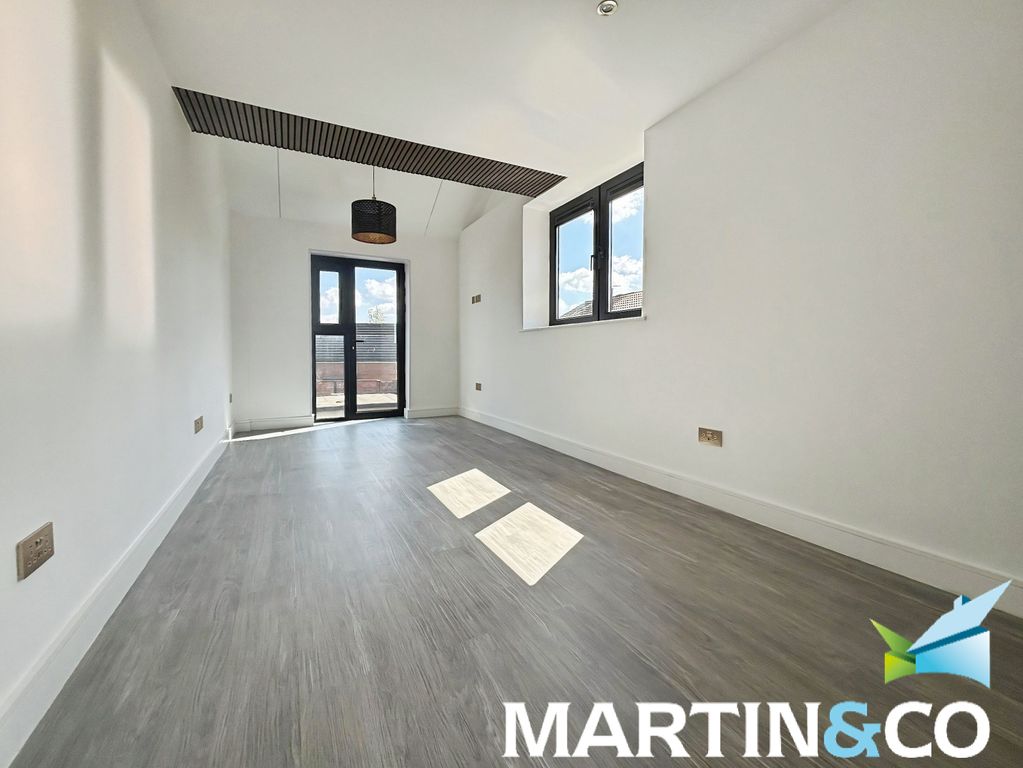 Property photo 3 of 21 Ccdef57F-Whatsapp 20Image 202026-04-22 20At 2014.0