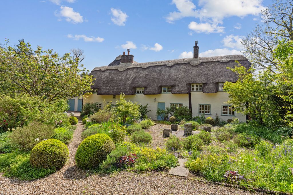 Additional image 23 of 5 bed detached house for saleThe Green, Edlesborough LU6