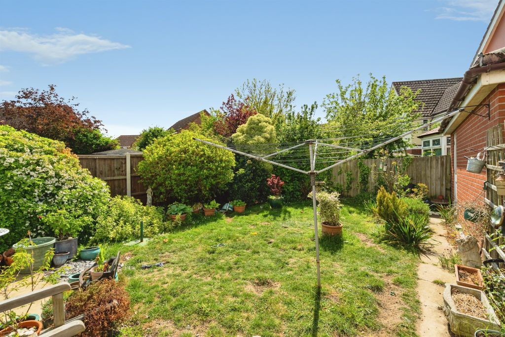 Property photo 2 of 8