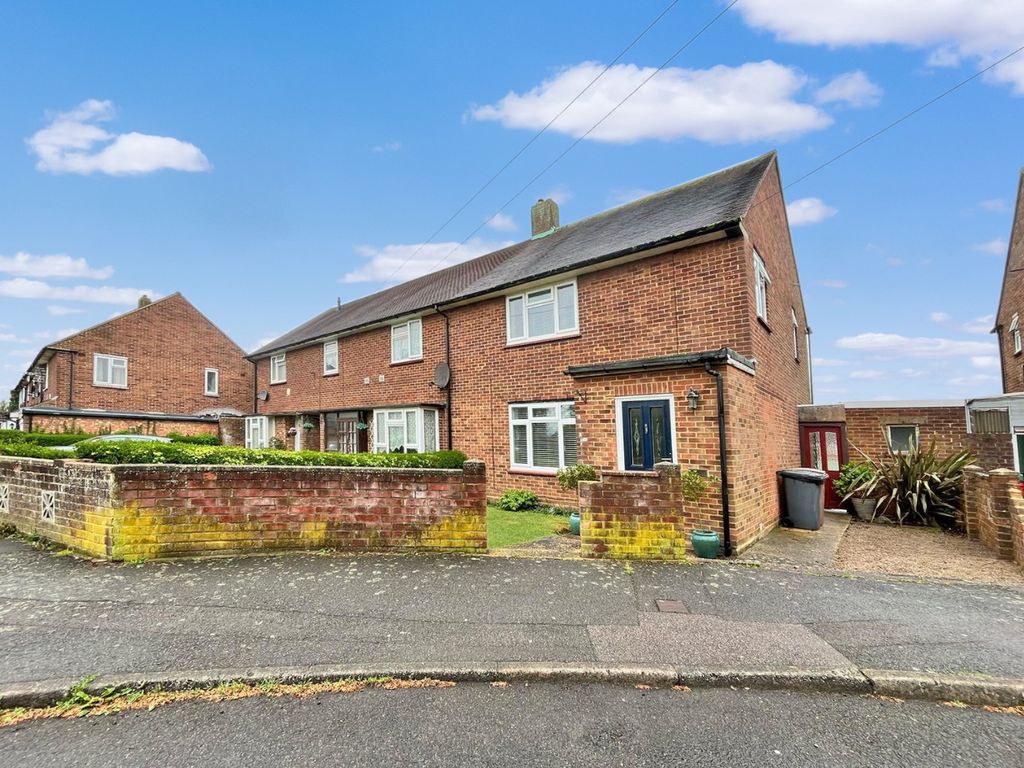 Property photo 1 of 10 4113631