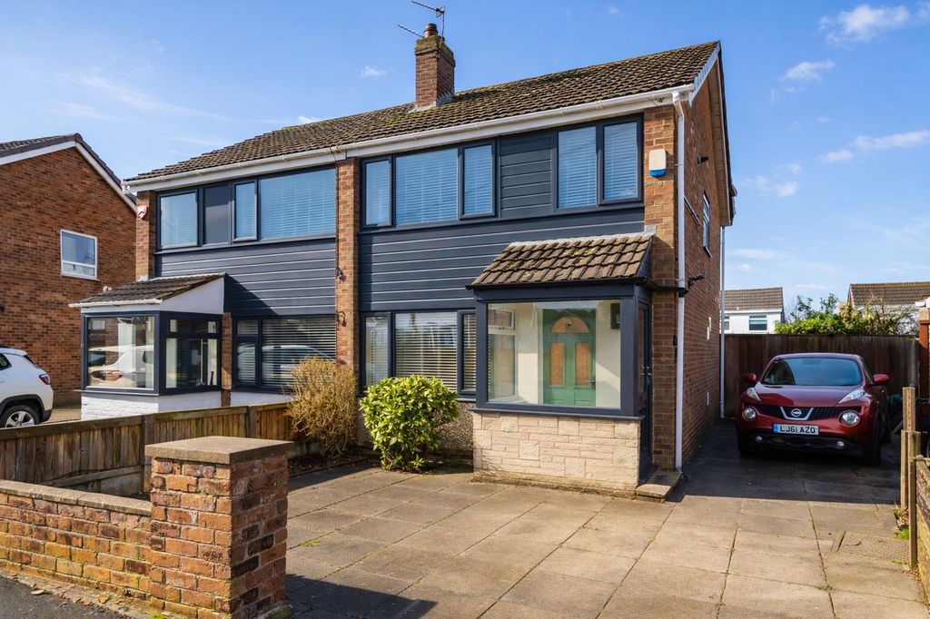 Property photo 1 of 22