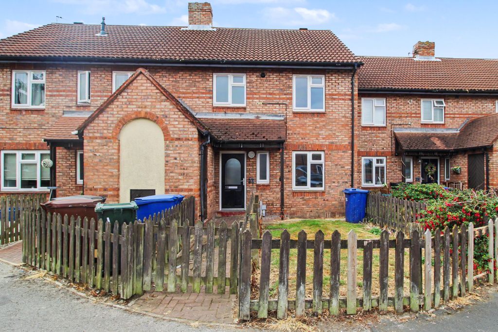 Property photo 1 of 18 33 Kent Road, Selby, North Yorkshire, Yo8 4Yf