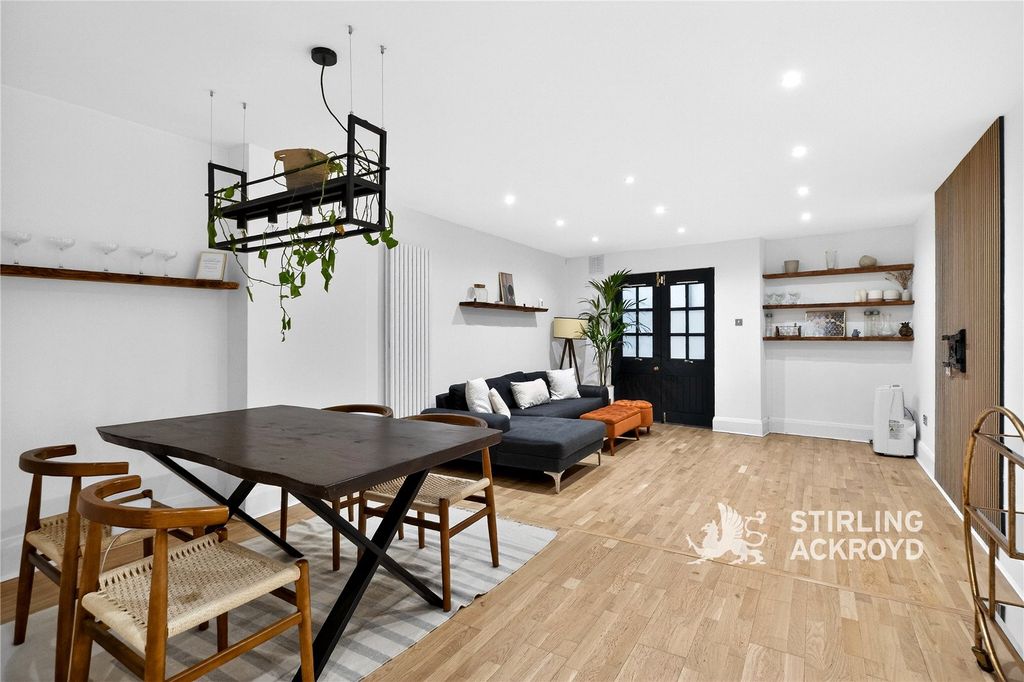 Property photo 3 of 19 Reception Room