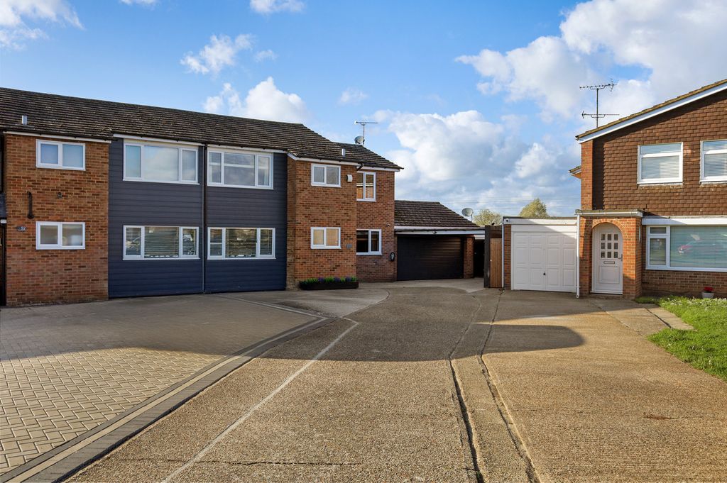 Property photo 1 of 28