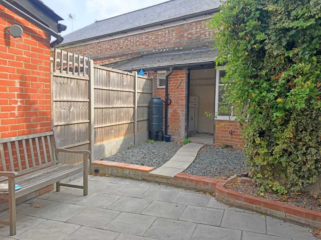 Property photo 3 of 23