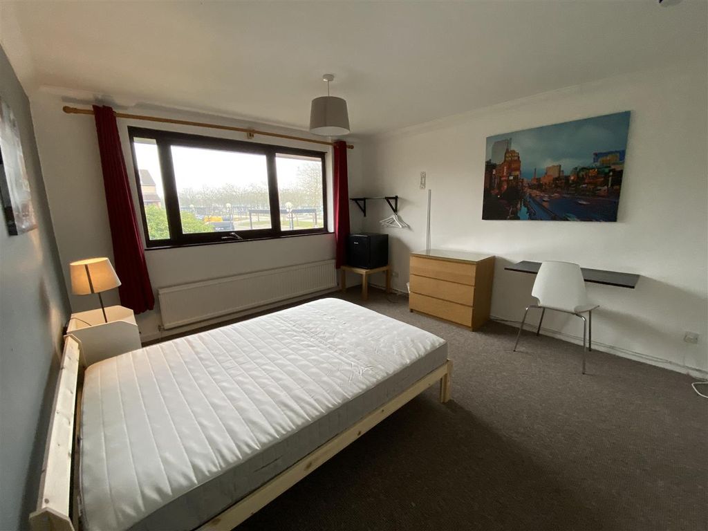 Property photo 2 of 5 Img_2930.Jpg