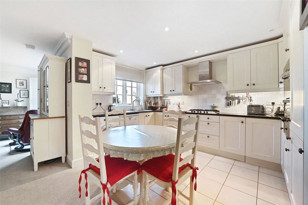 Property photo 3 of 13 Kitchen