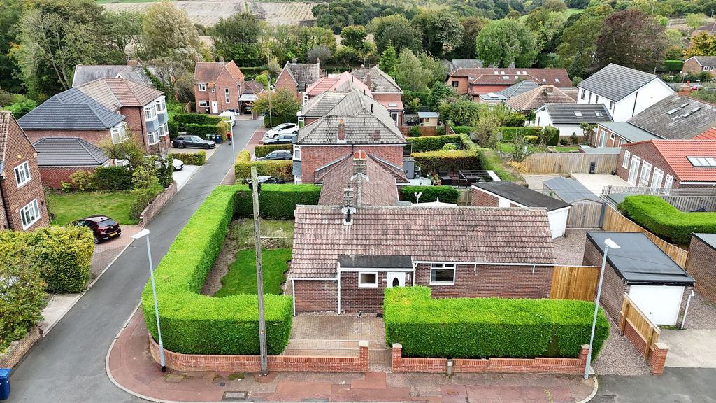 Property photo 1 of 12 External