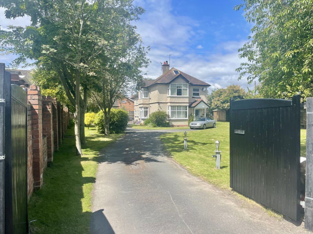 Property photo 1 of 24