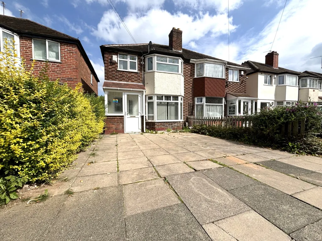 House in Birmingham, Perry Beeches - View 3