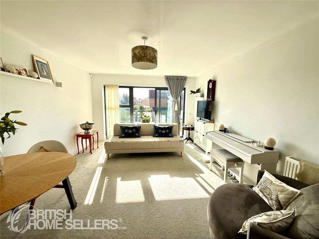 Property photo 3 of 15 Picture No. 05