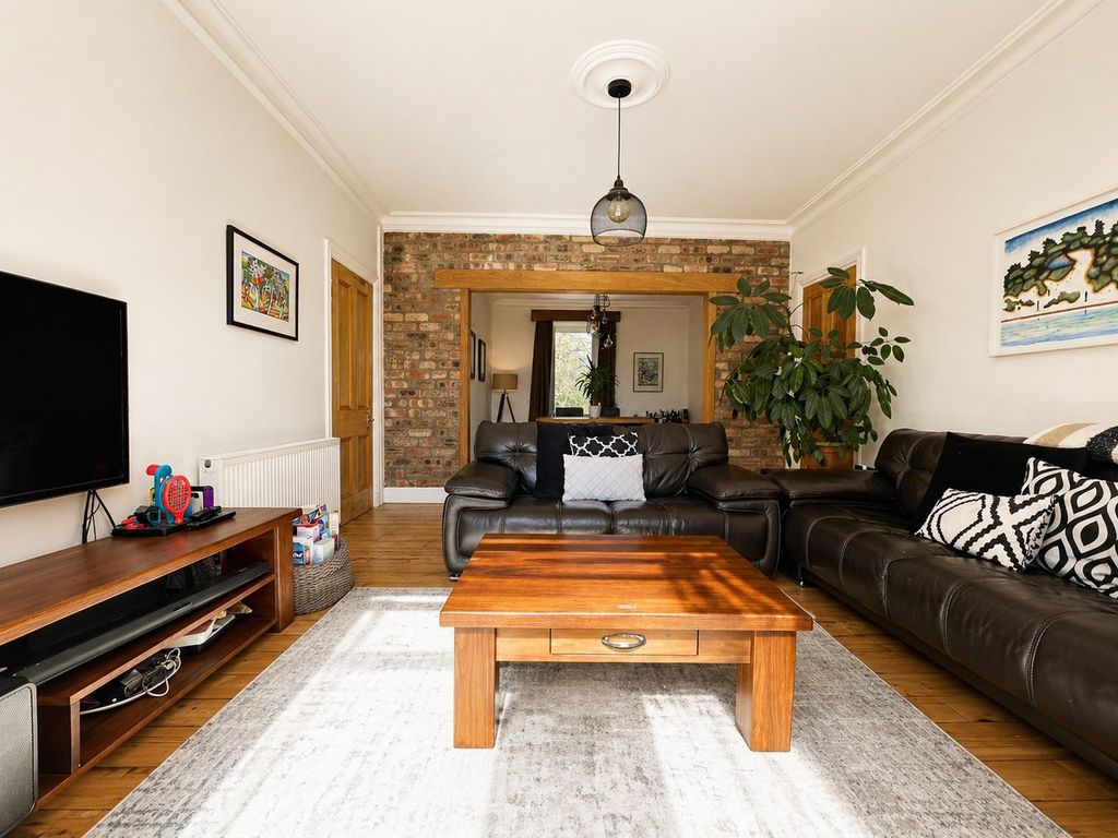 Property photo 3 of 45