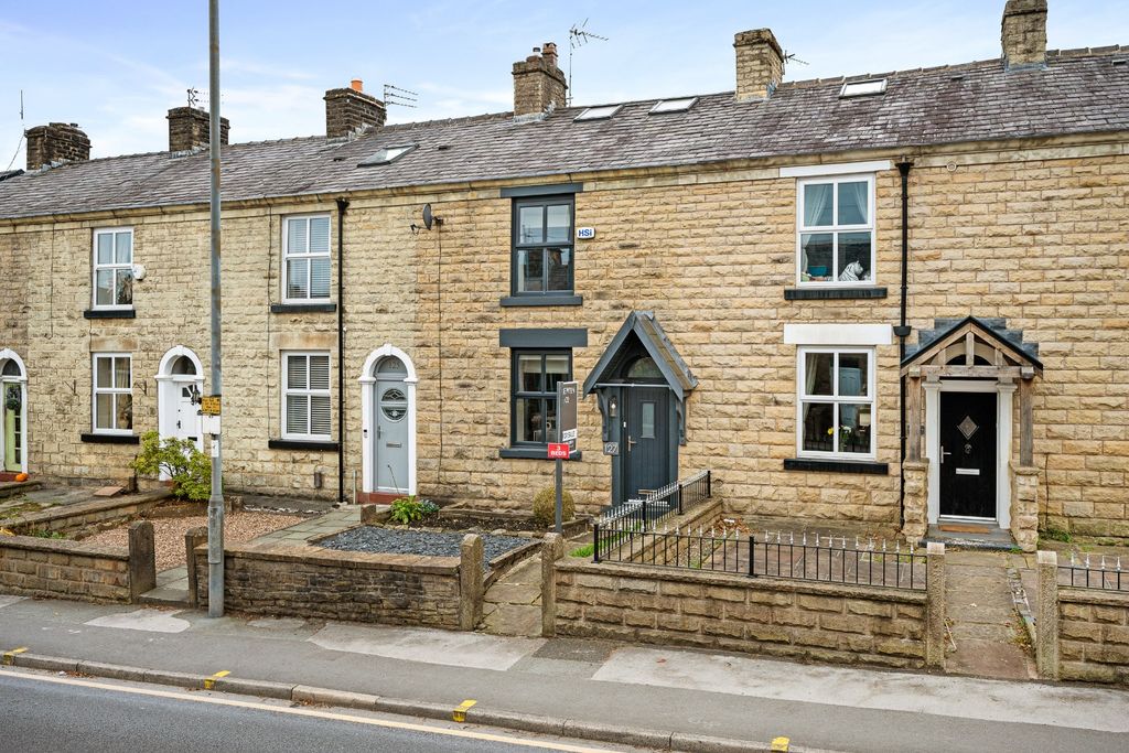 Property photo 3 of 37 4591075