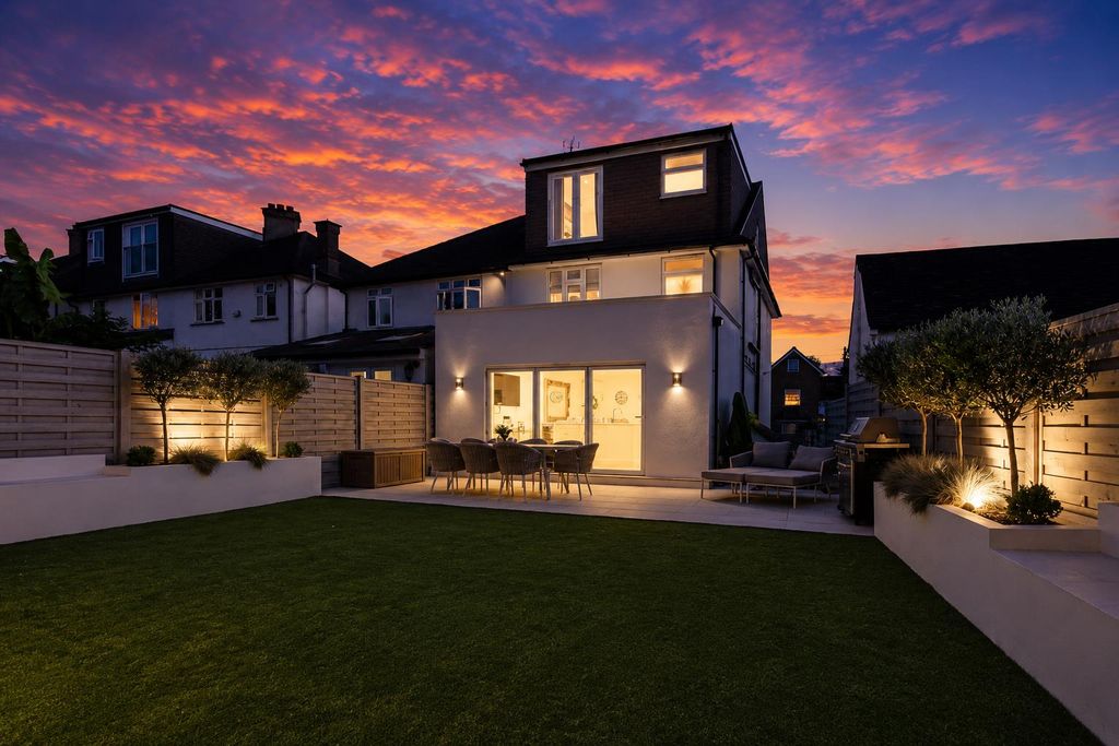 Property photo 1 of 35 Twilight Rear.Png