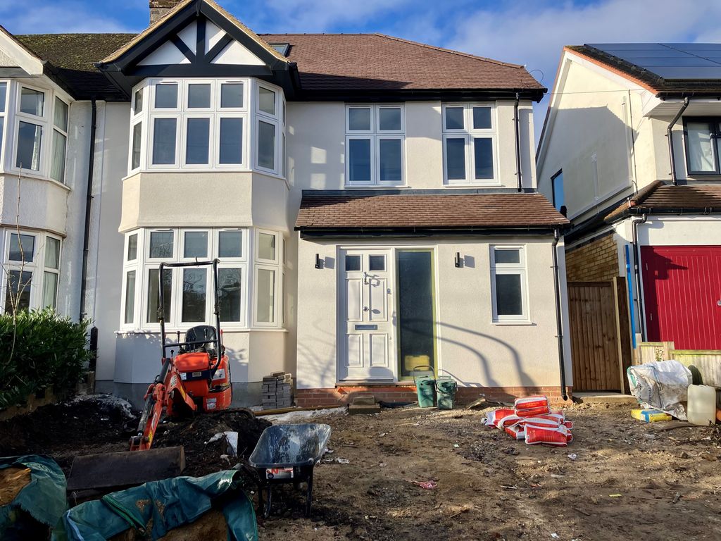 Property photo 2 of 21