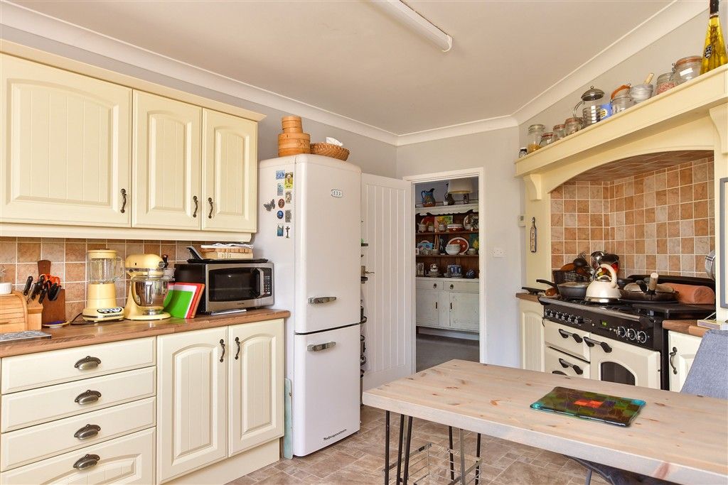 Property photo 1 of 17 Kitchen/ Diner