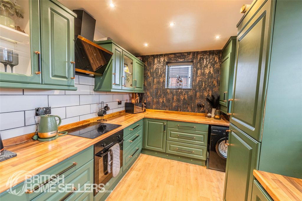 Property photo 2 of 18 Picture No. 04