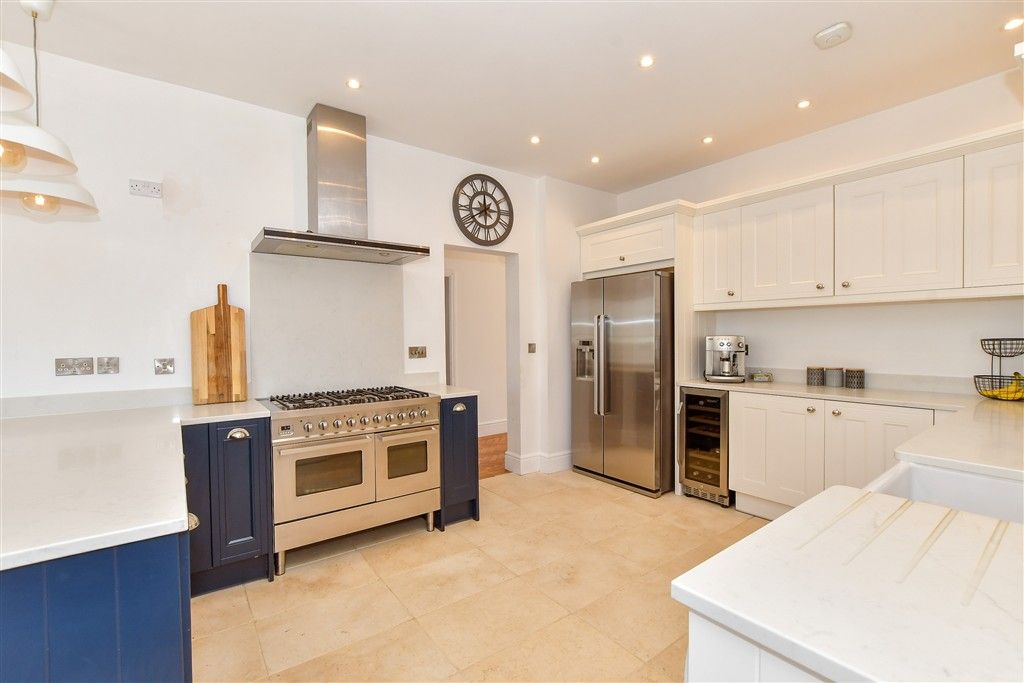 Property photo 3 of 14 Kitchen/Diner