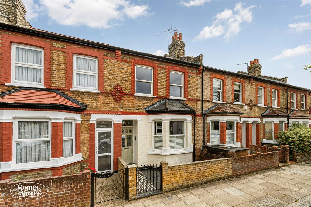 Property photo 1 of 14 117 Balfour Road-2m.Jpg
