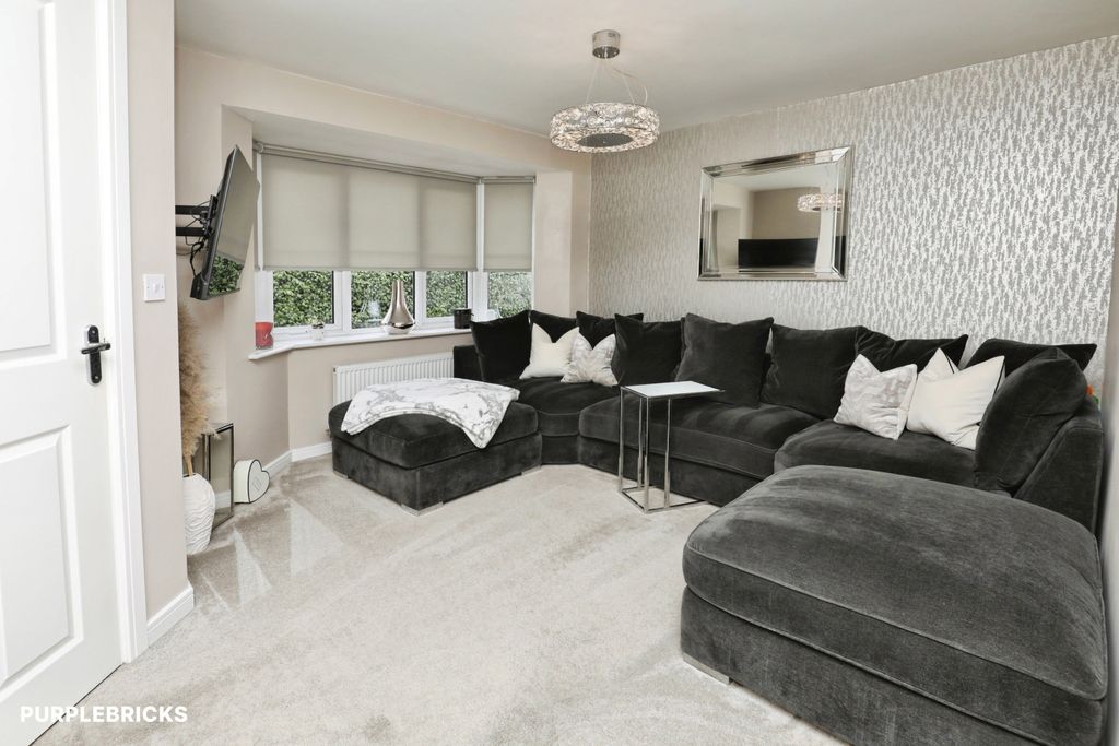 Property photo 3 of 30