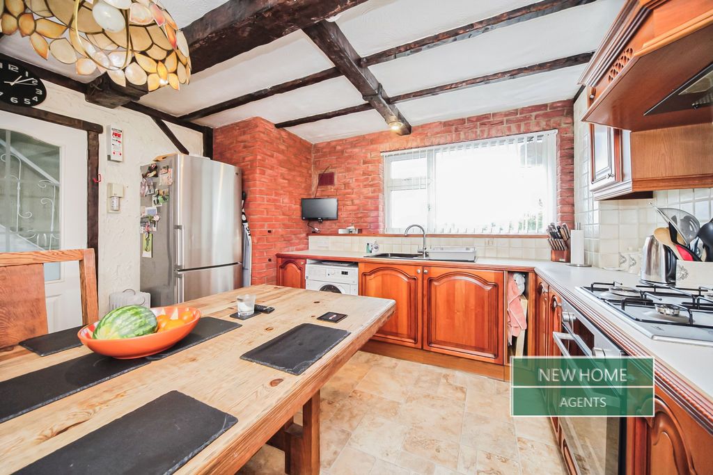 Property photo 3 of 19 Photo 1