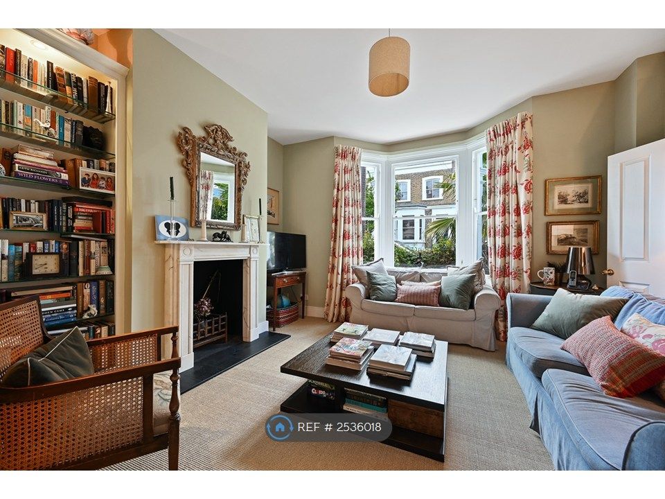 Property photo 3 of 18