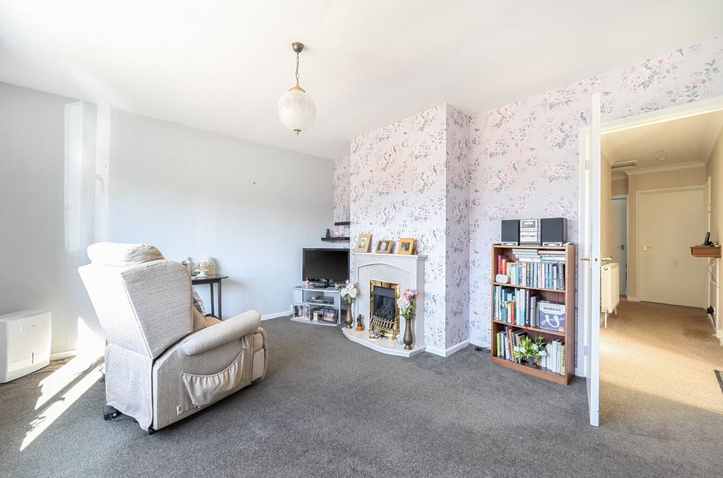 Property photo 3 of 12 14410771269d520792Ad47