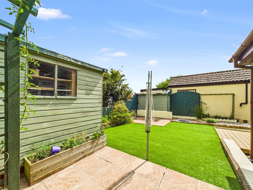 Property photo 2 of 16 Picture No. 04