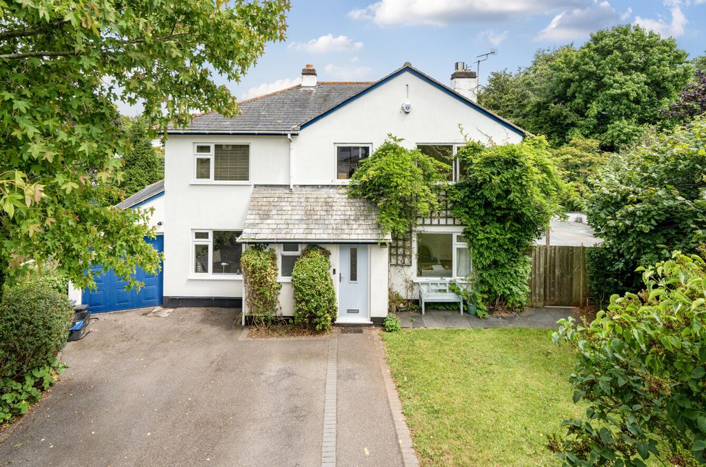 Property photo 1 of 28 1303999-1-6863F34...