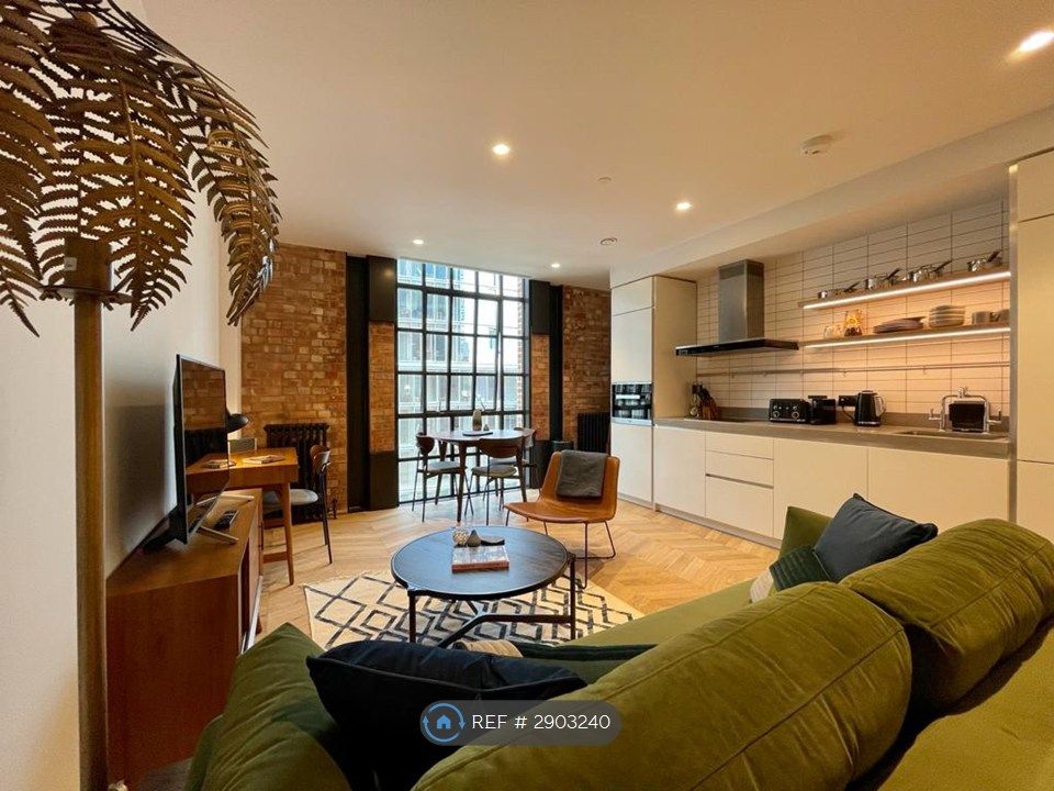 Property photo 1 of 32