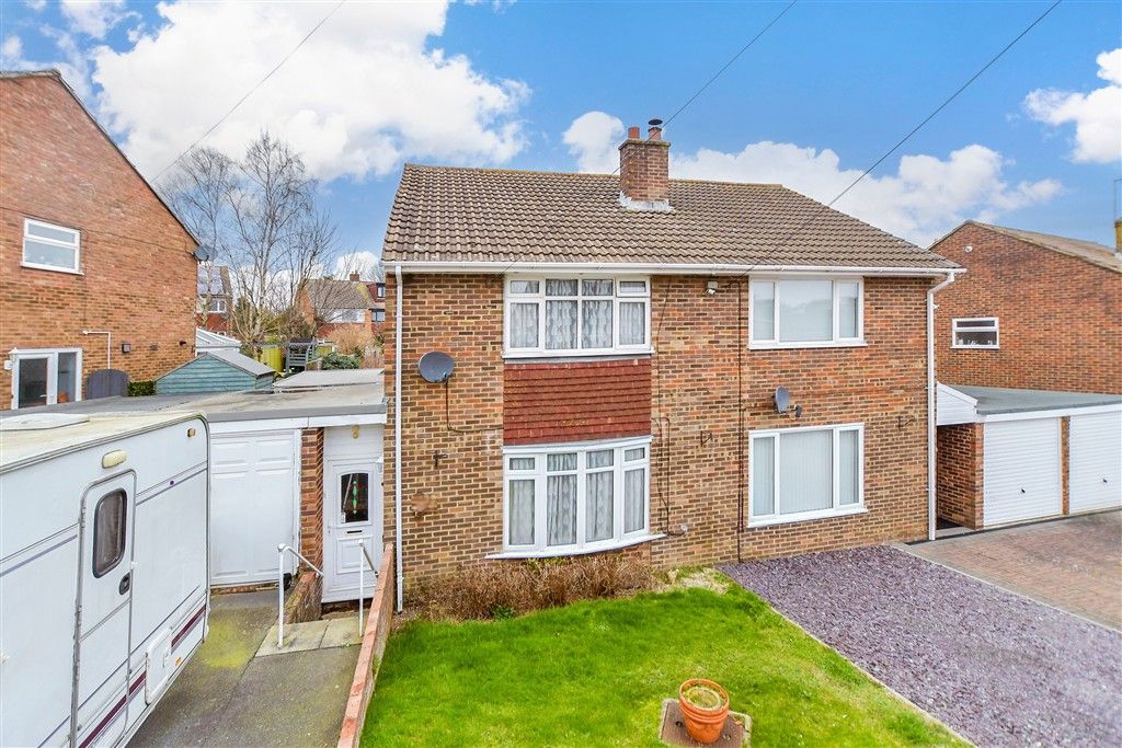 Property photo 1 of 14 External Front Web...