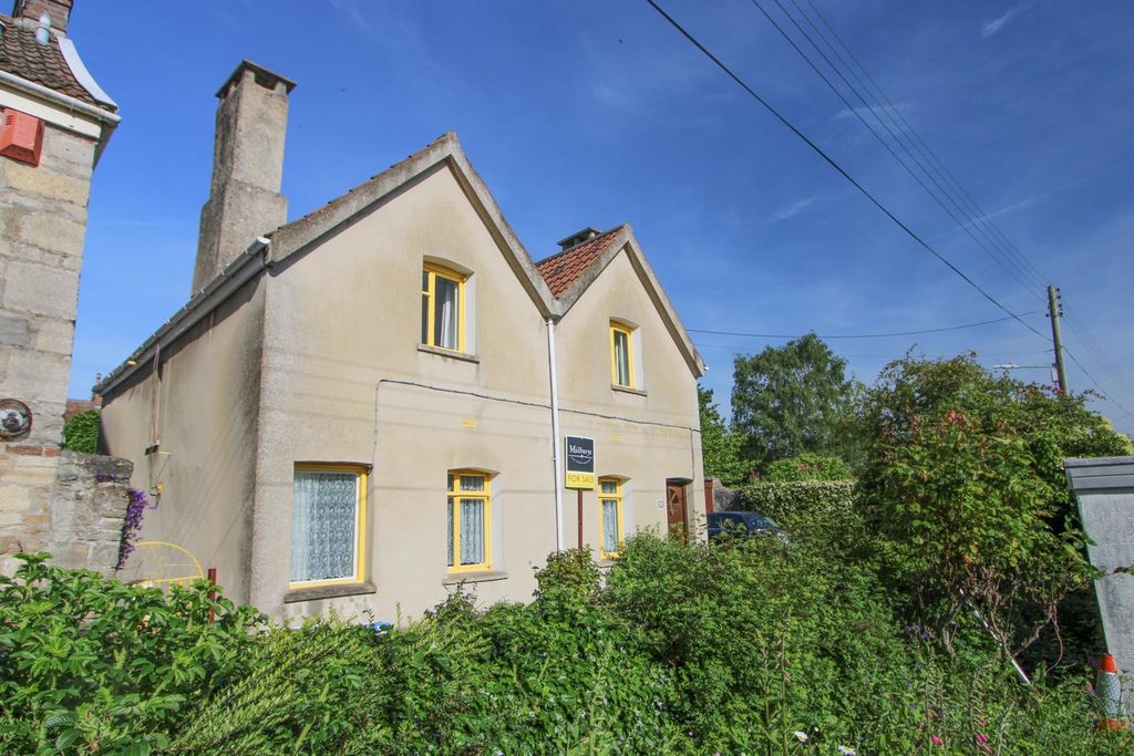 Property photo 1 of 25
