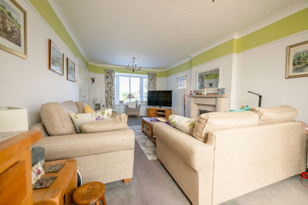 Property photo 2 of 25 Amber Street Saltburn Ewemove-11