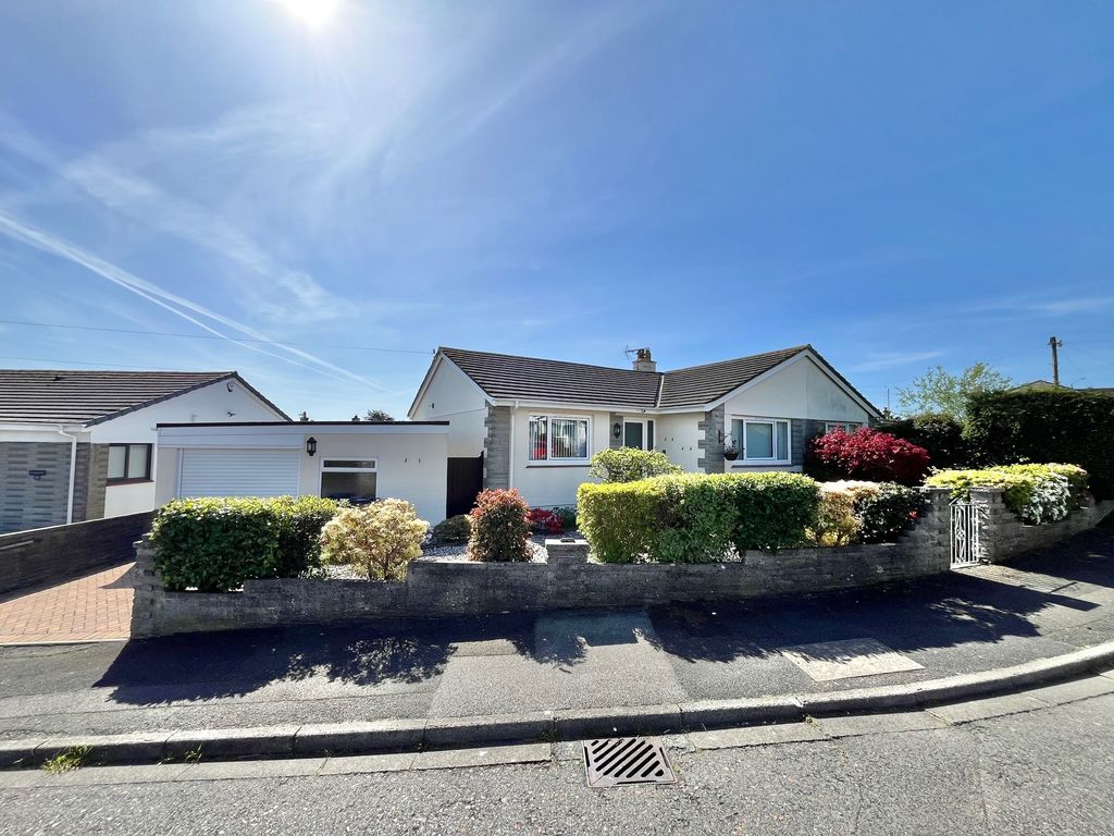 Property photo 1 of 24
