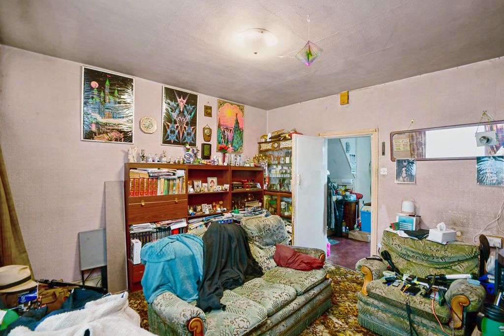Property photo 3 of 22