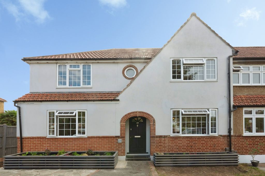 Property photo 1 of 16 Front