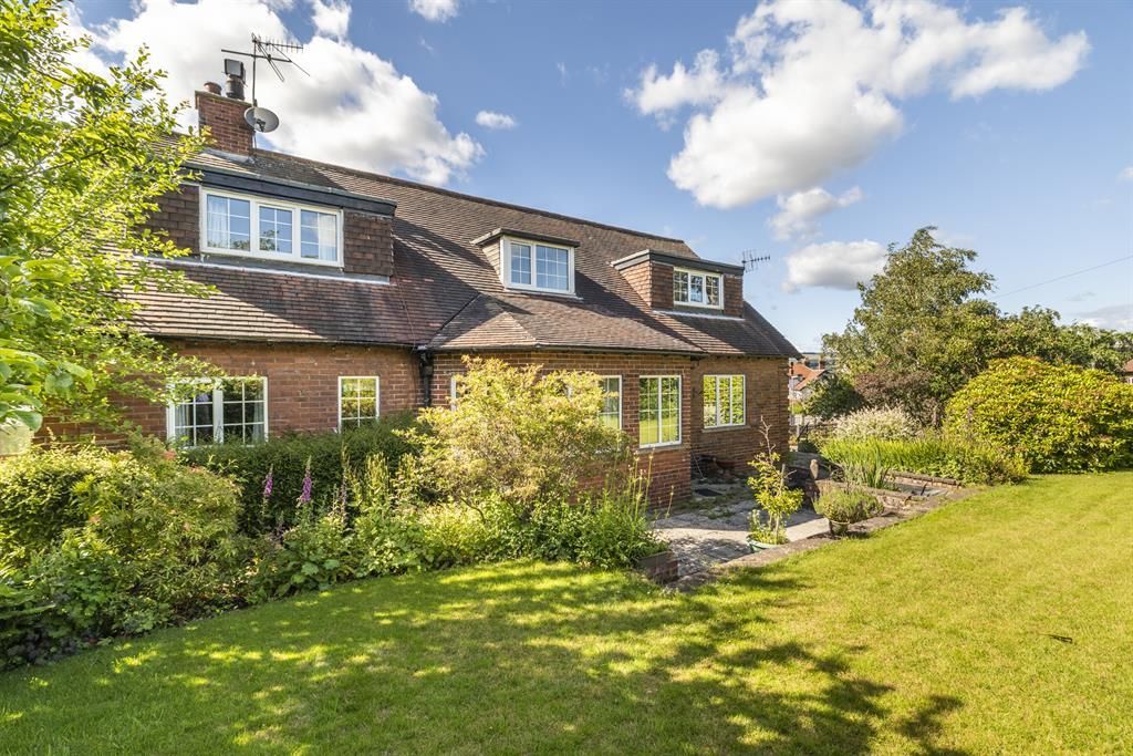 Property photo 1 of 35