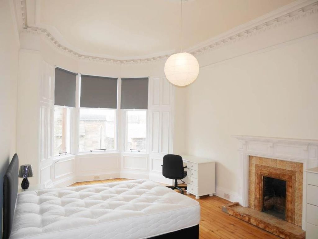 Property photo 3 of 7 Bed