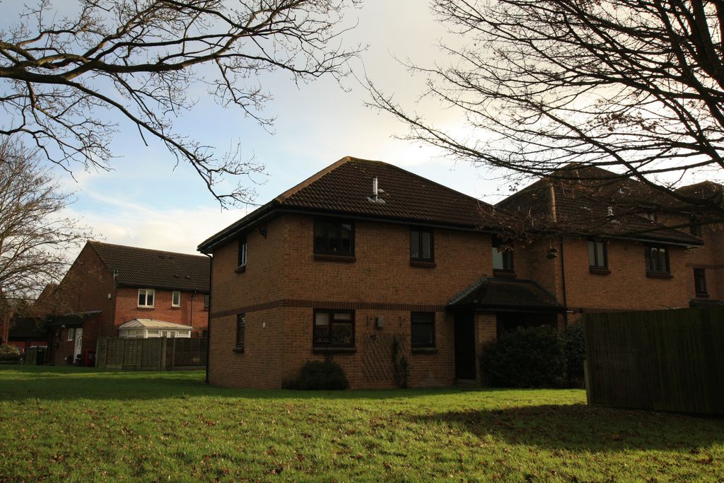 Property photo 1 of 5