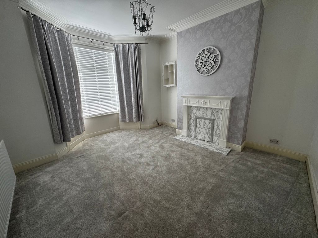 Property photo 2 of 9 Living Room