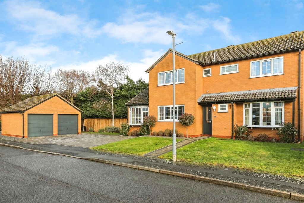 Property photo 1 of 26