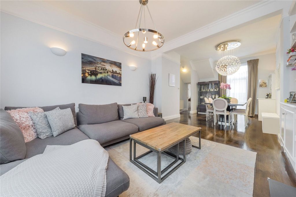 Property photo 2 of 13