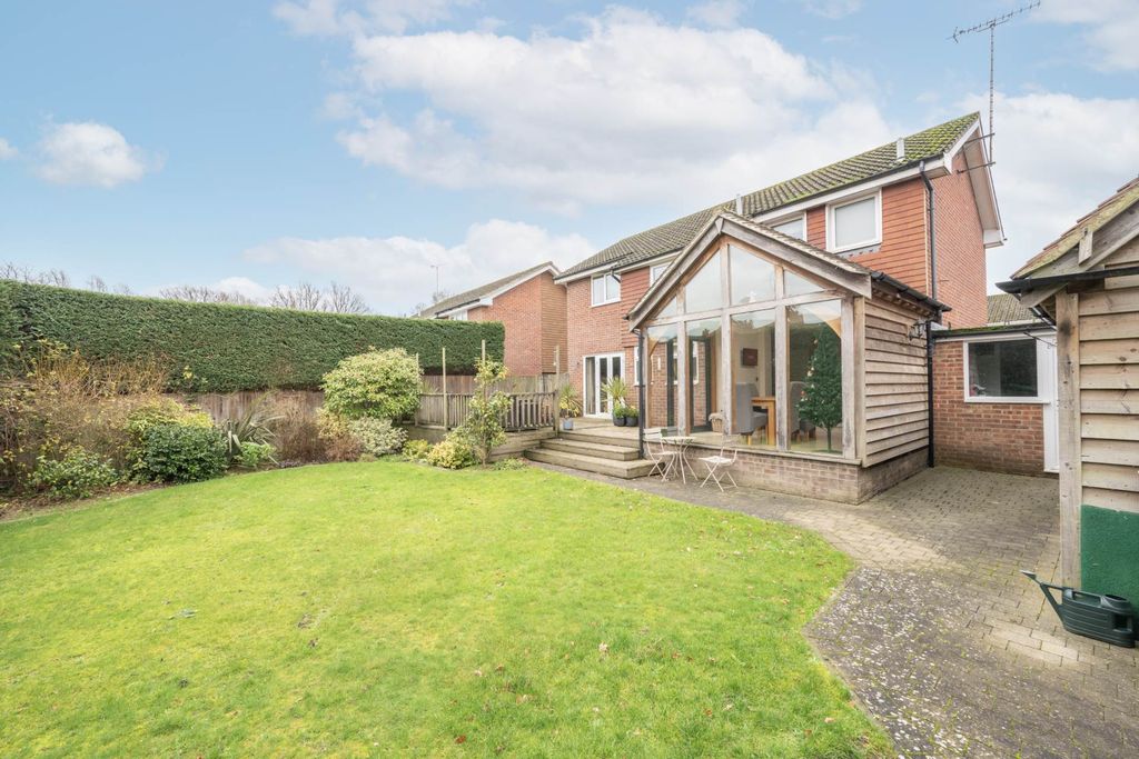 Property photo 2 of 24