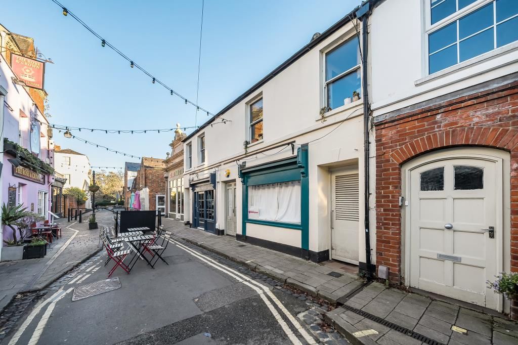 Property photo 3 of 12 Street